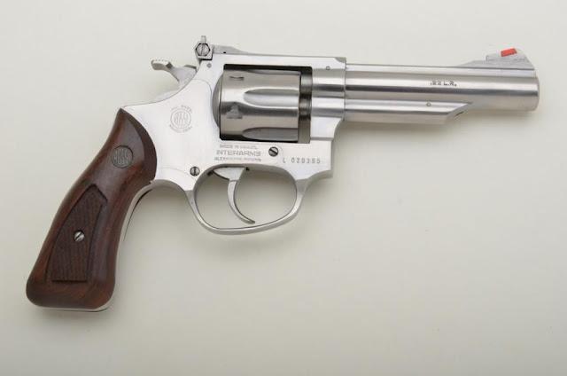 Revólver Rossi Modelo 511 - Cal. 22 LR