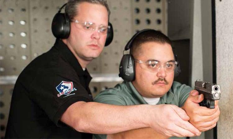 Treinamento e Defesa – A Importância do Instrutor de Armamento e Tiro (IAT)