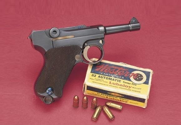 A Raríssima  pistola Baby Luger
