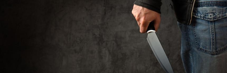 AUMENTO DE ATAQUES COM FACA NO MUNDO.