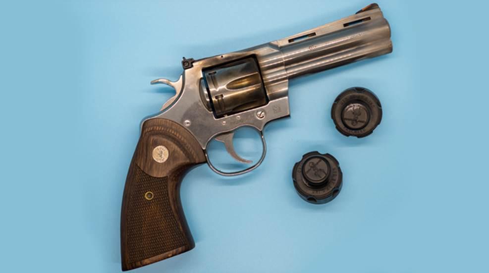 O Colt Python pode passar no desafio de 2.000 tiros?