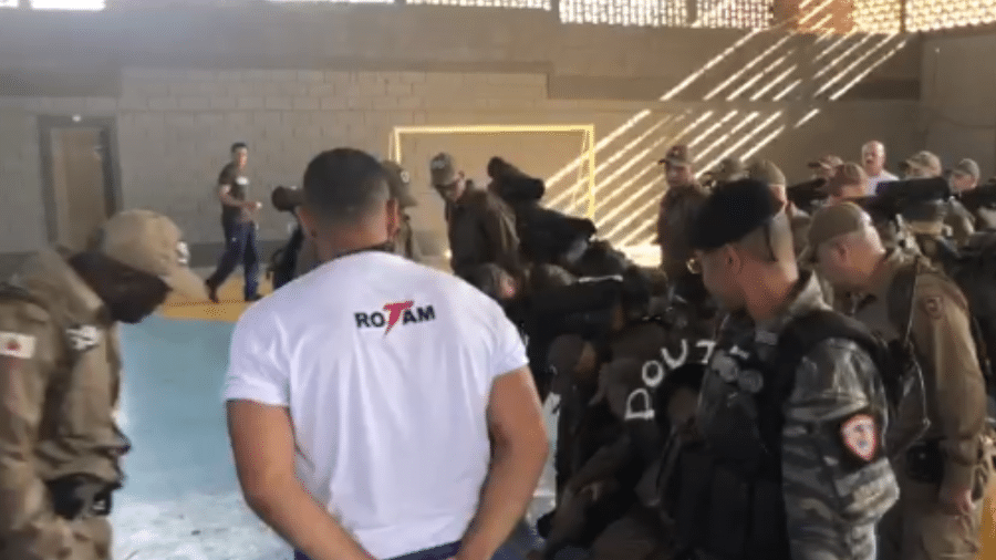 PMMG afasta 10 militares após tapa em aluno; veja vídeo