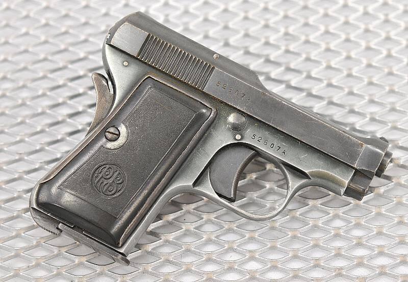 Beretta 418, a escolha original de James Bond