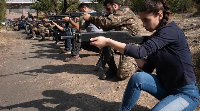 Após derrota na guerra contra o Azerbaijão, Armênia quer facilitar o armamento de seus cidadãos