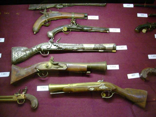IRB - O museu brasileiro de armaduras, armas brancas e armas de fogo
