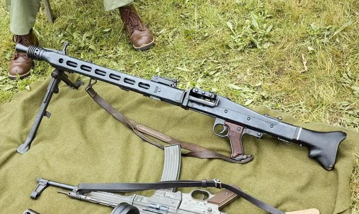15 Fatos sobre a metralhadora MG-42