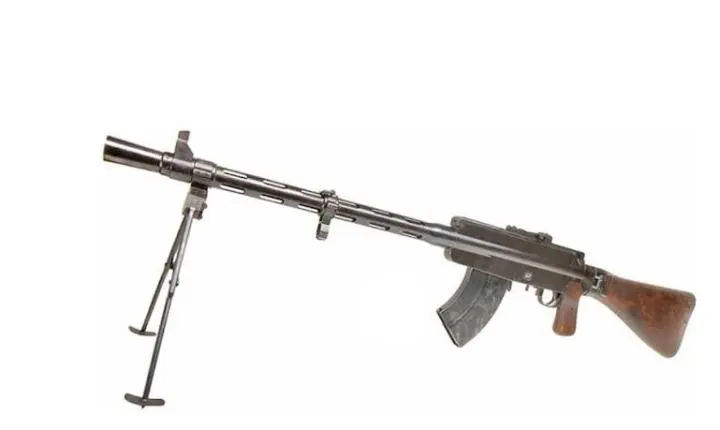 Lahti-Saloranta M/26 - (Finlândia)